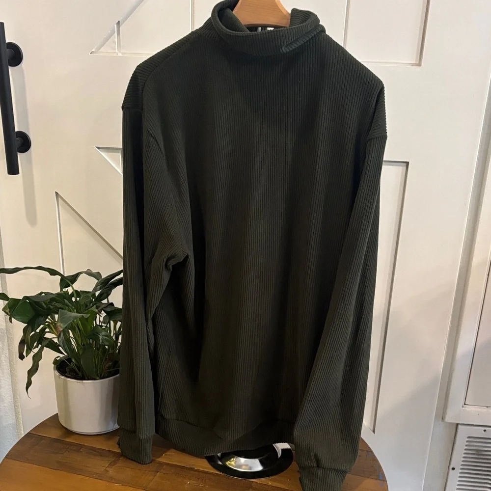Men's Dark Green Zip-Up Sweater XXL